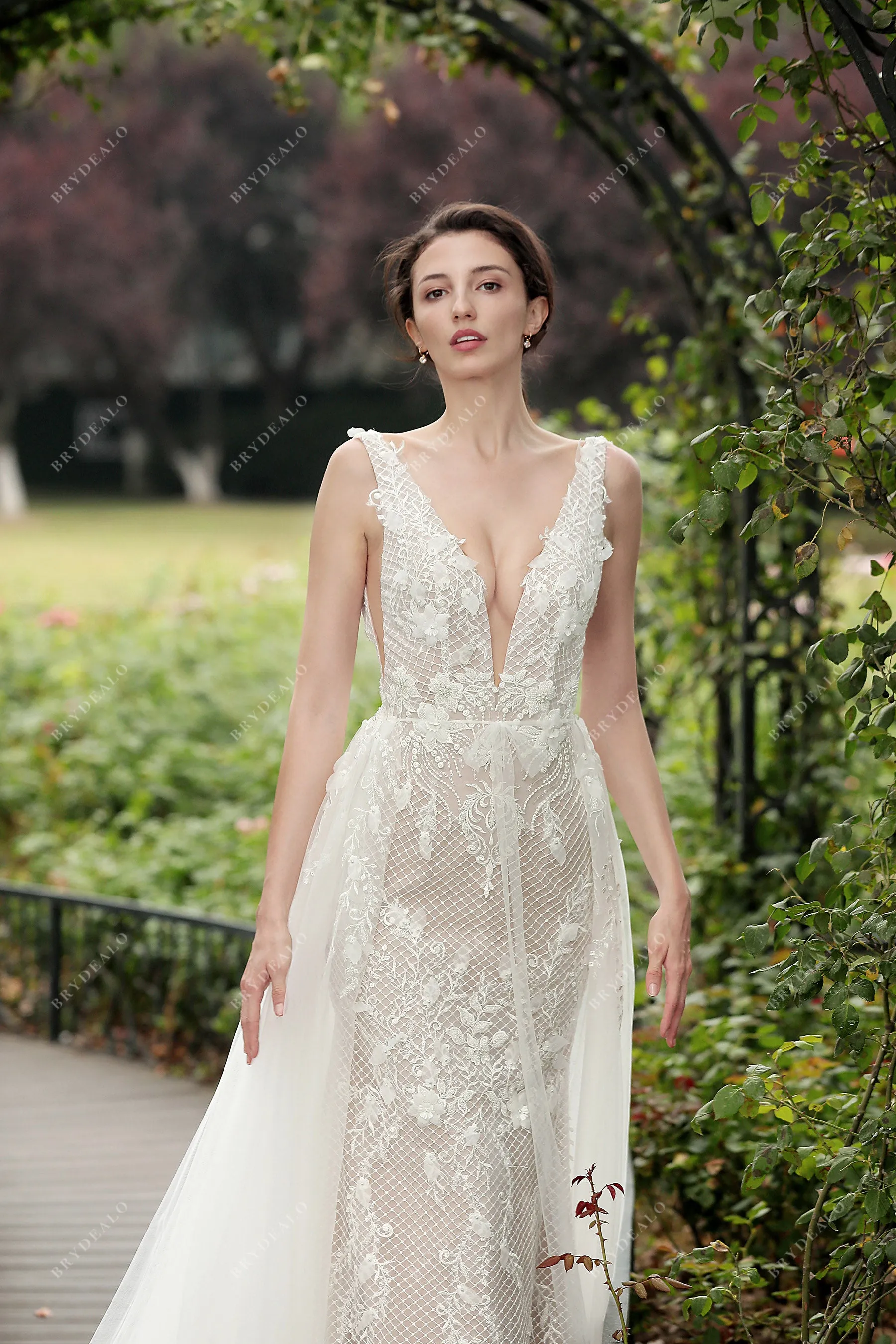 2-in-1 Beaded Floral Lace Mermaid Wedding Dress